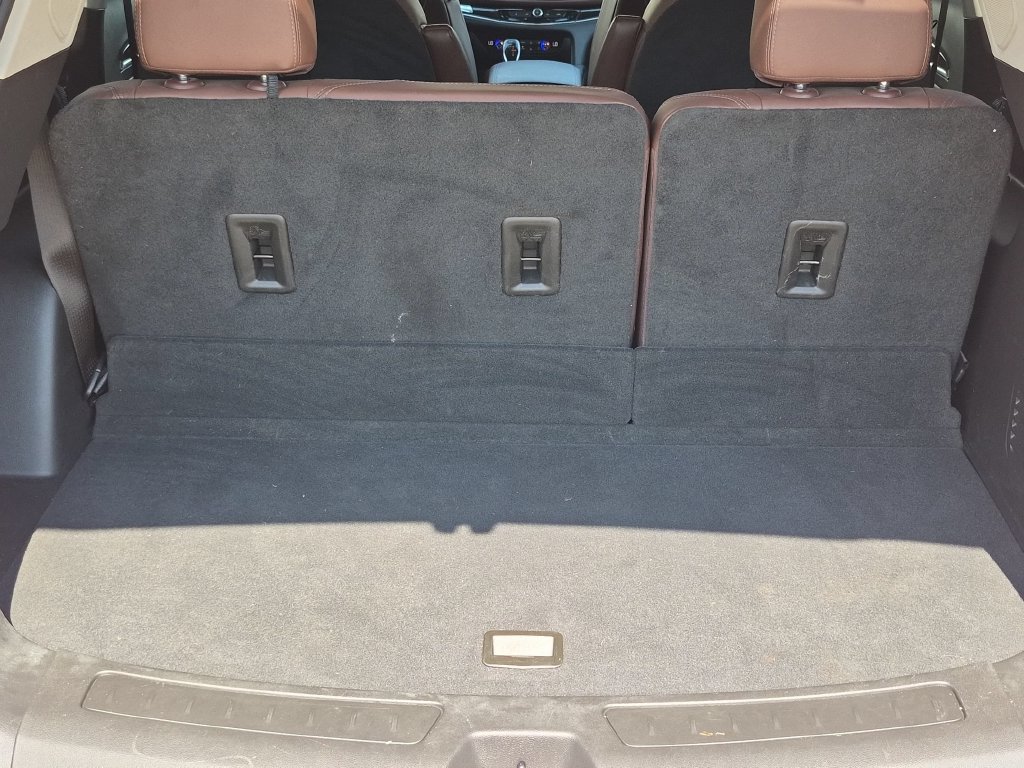 Used 2021 Buick Enclave Avenir w/ Avenir Technology Package FWD image 33