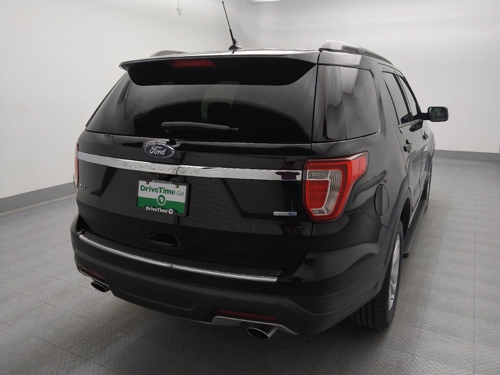 Used 2018 Ford Explorer XLT w/ Equipment Group 201A AWD/4WD image 7