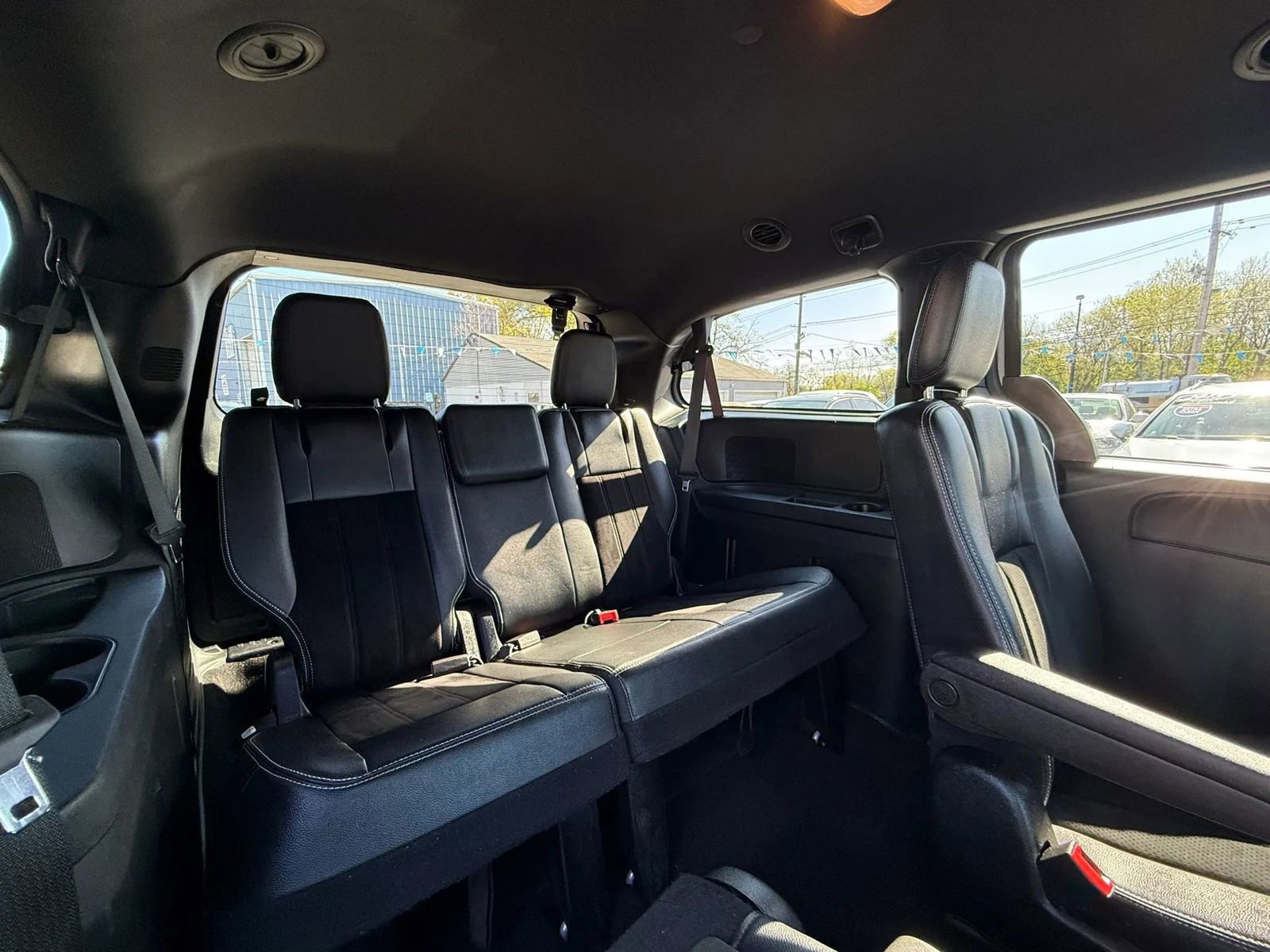 Used 2015 Dodge Grand Caravan SXT FWD image 54