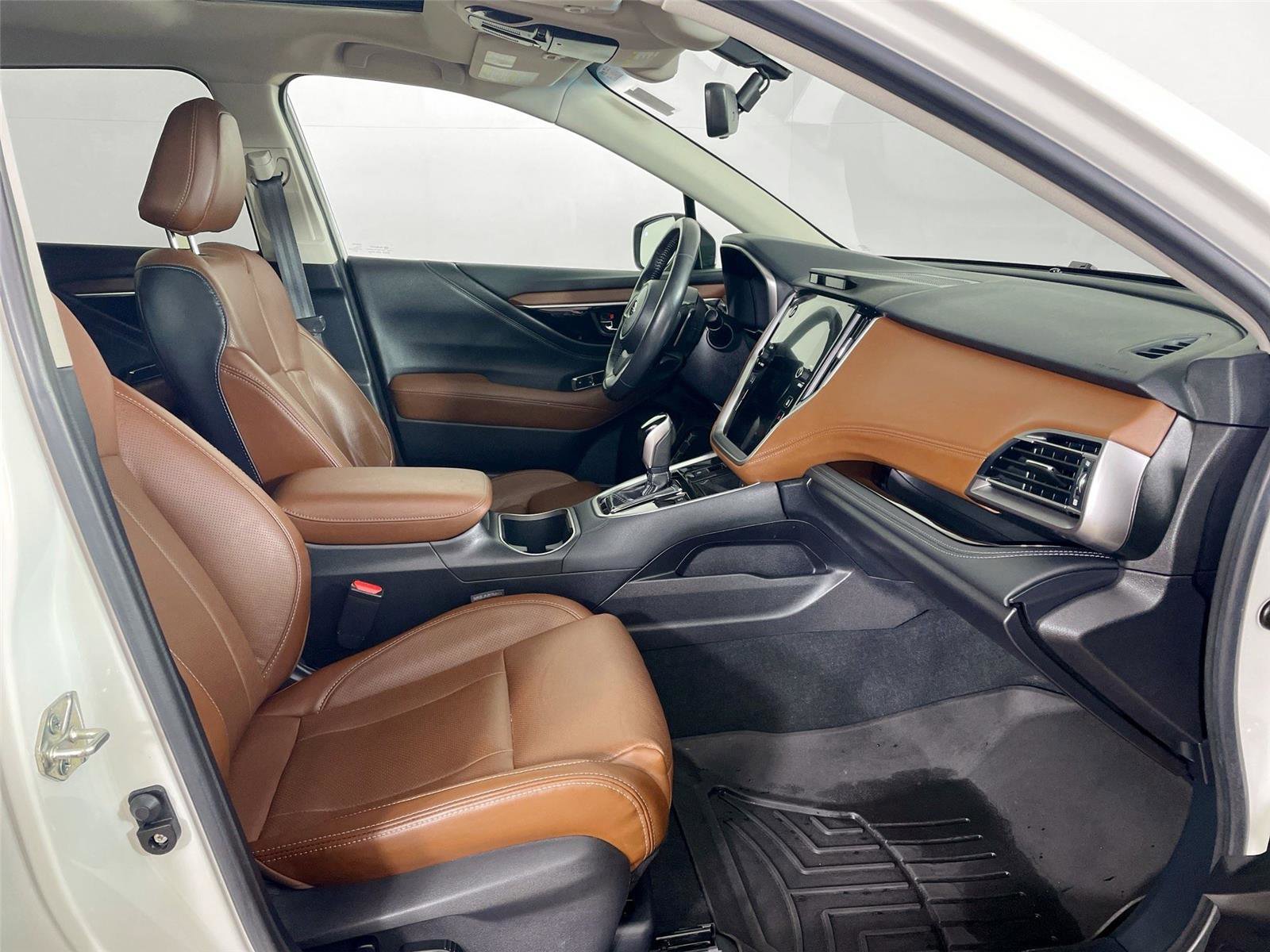 Used 2020 Subaru Outback Touring w/ Popular Package #2 image 28