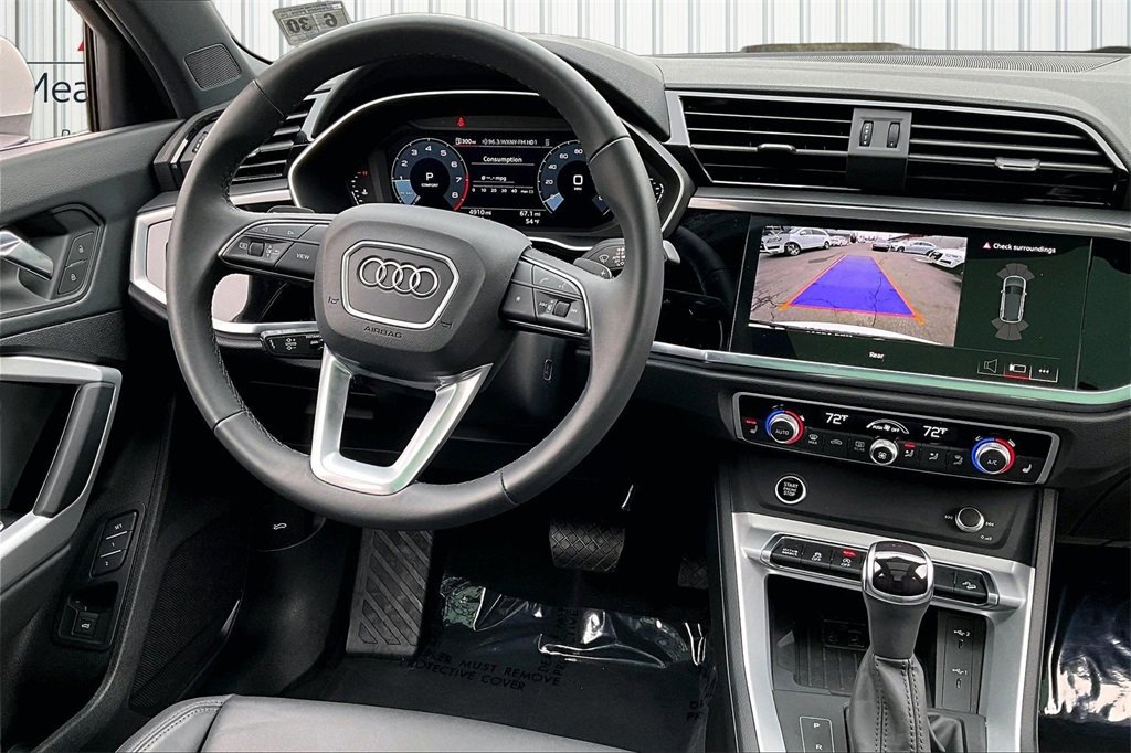 Used 2025 Audi Q3 2.0T Premium w/ Convenience Package image 8