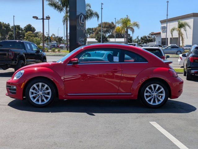 Used 2018 Volkswagen Beetle 2.0T SE image 8