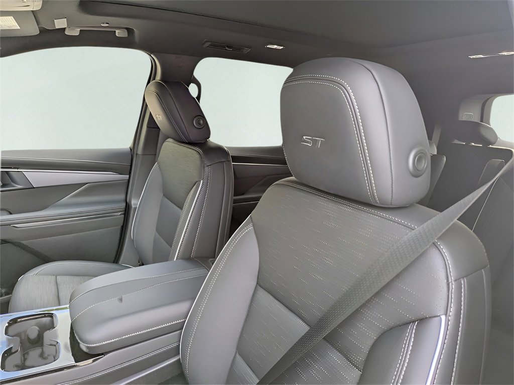 New 2025 Buick Enclave Sport Touring w/ Super Cruise Package image 19