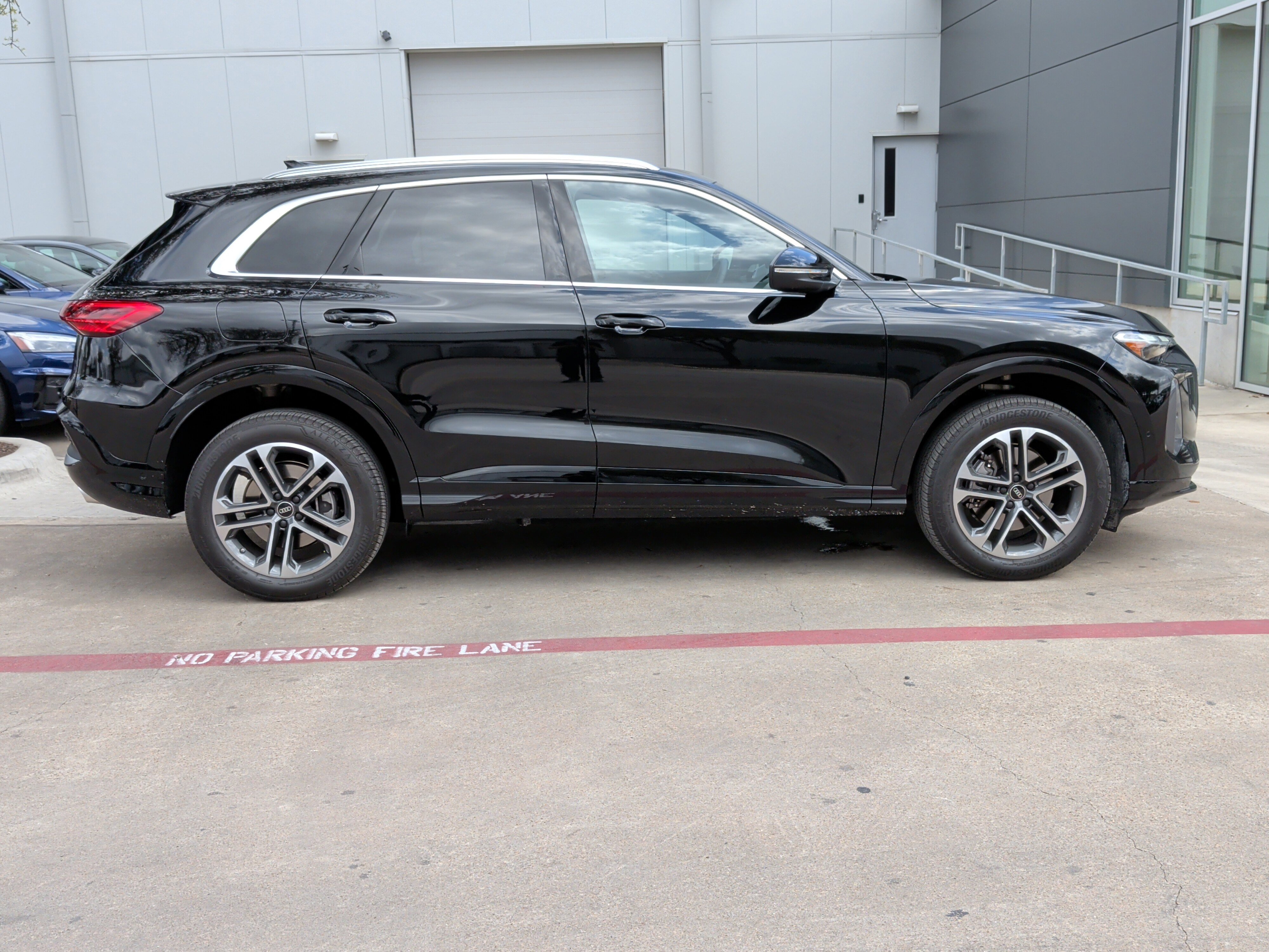 Certified 2025 Audi Q5 Premium w/ Convenience Package AWD/4WD image 10