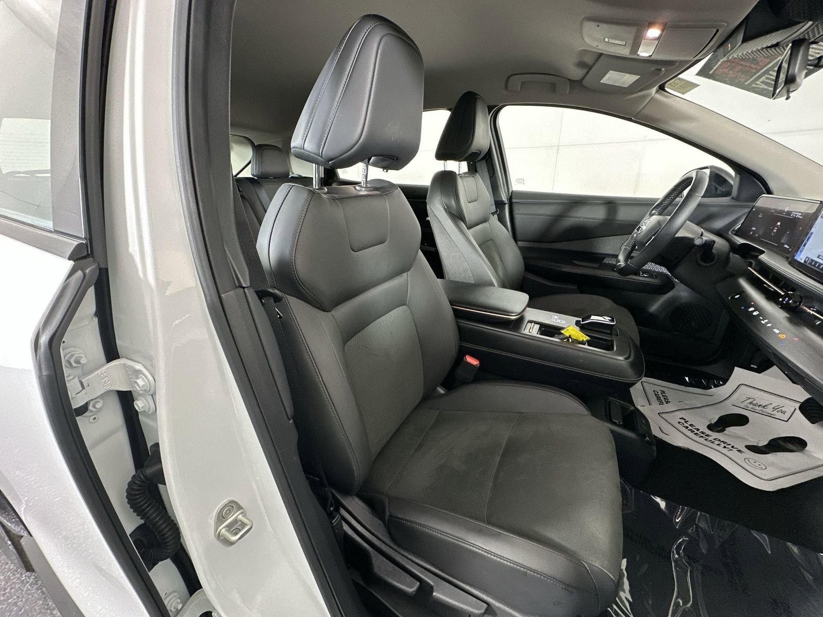 Certified 2024 Nissan Ariya AWD image 27