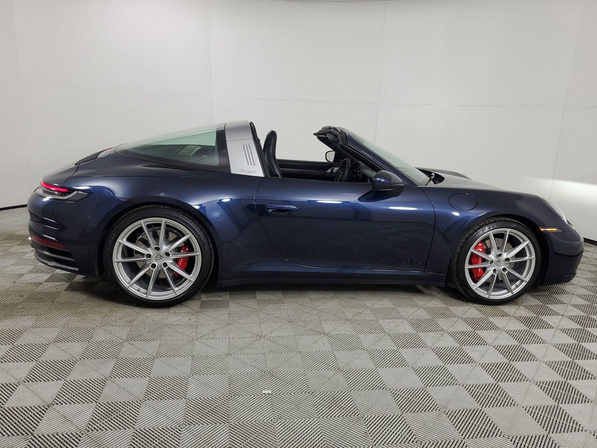 Used 2022 Porsche 911 Targa 4S image 12