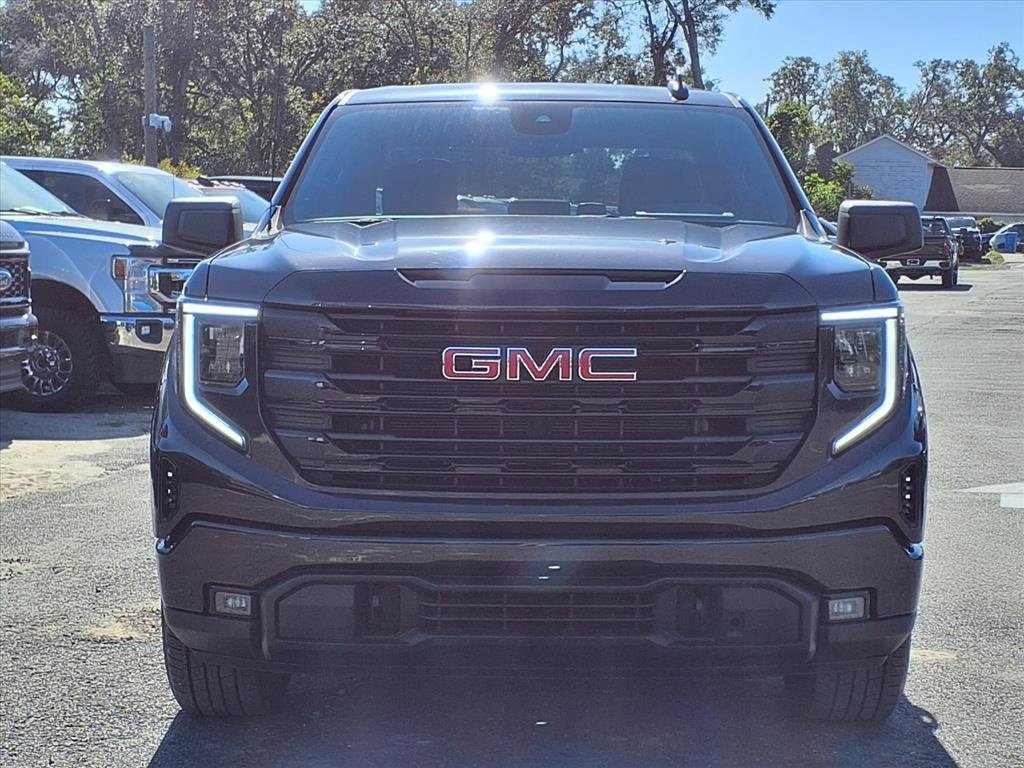 Used 2024 GMC Sierra 1500 Elevation image 2