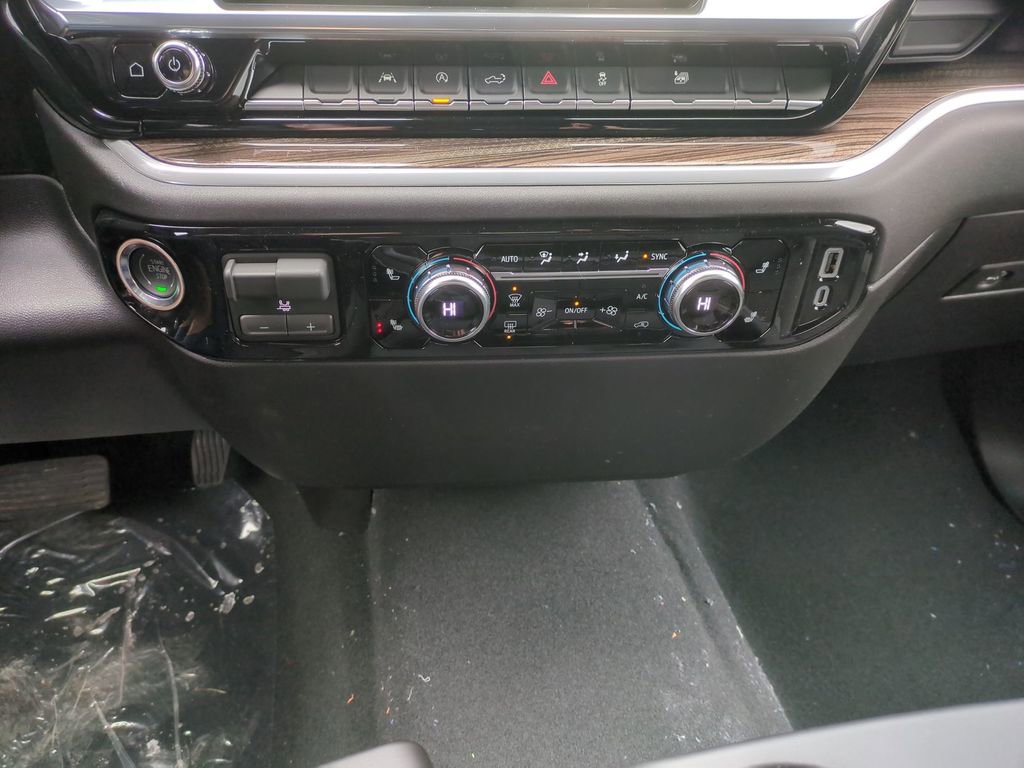 New 2026 GMC Sierra 1500 Elevation image 14