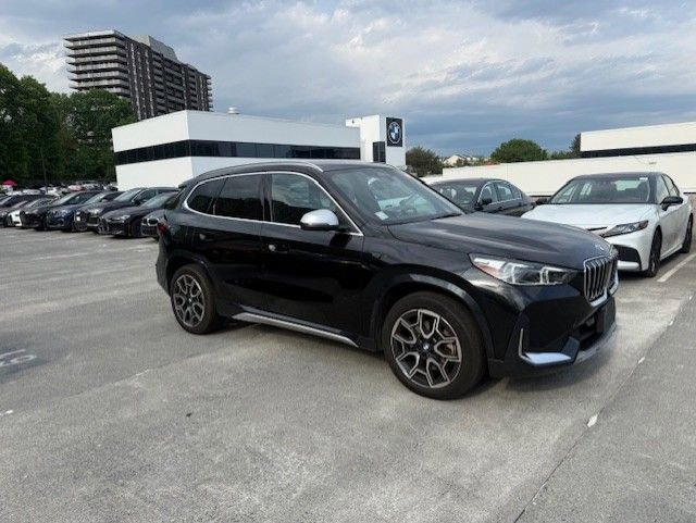 Certified 2023 BMW X1 xDrive28i w/ Convenience Package AWD/4WD image 2