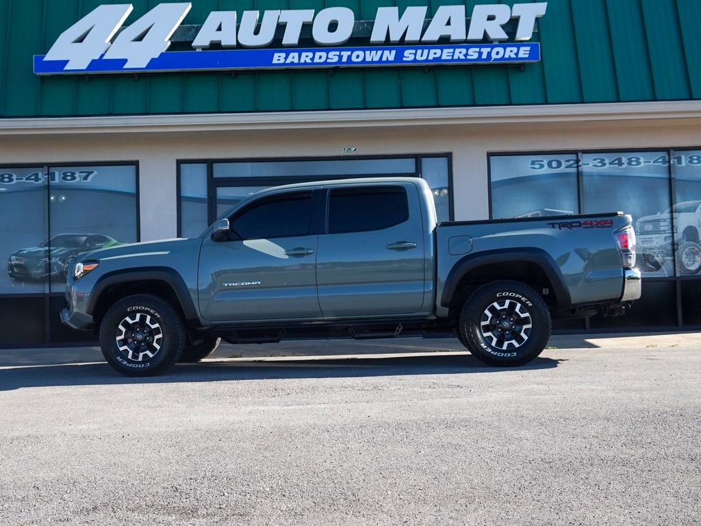 Used 2022 Toyota Tacoma TRD Off-Road AWD/4WD image 6