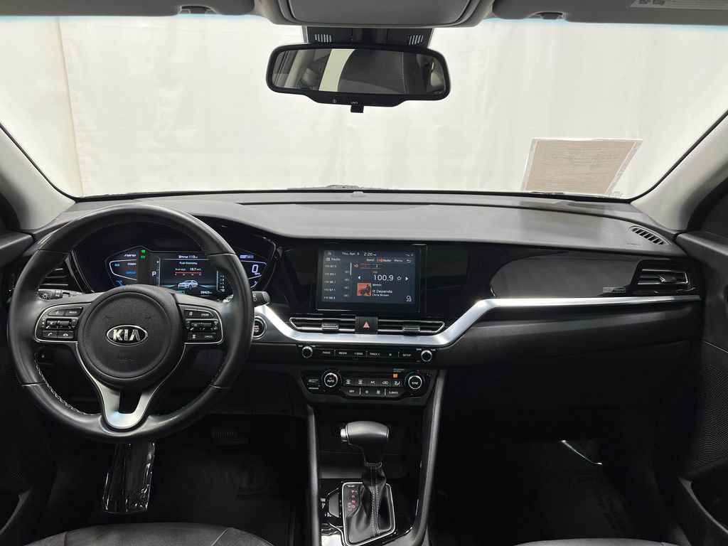 Used 2021 Kia Niro Touring image 17