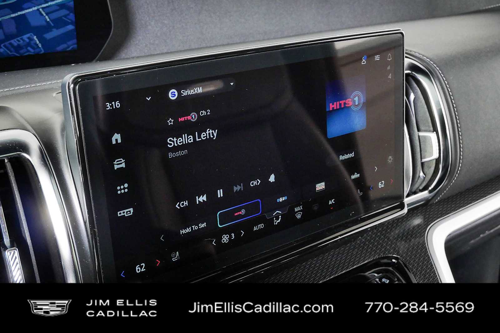 Used 2025 Ford Expedition Max Platinum w/ Stealth Appearance Package AWD/4WD image 17