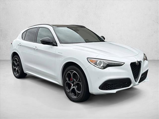 Used 2022 Alfa Romeo Stelvio Veloce AWD/4WD video 3