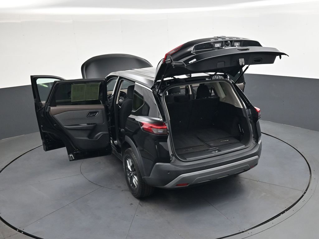 Used 2023 Nissan Rogue S image 49