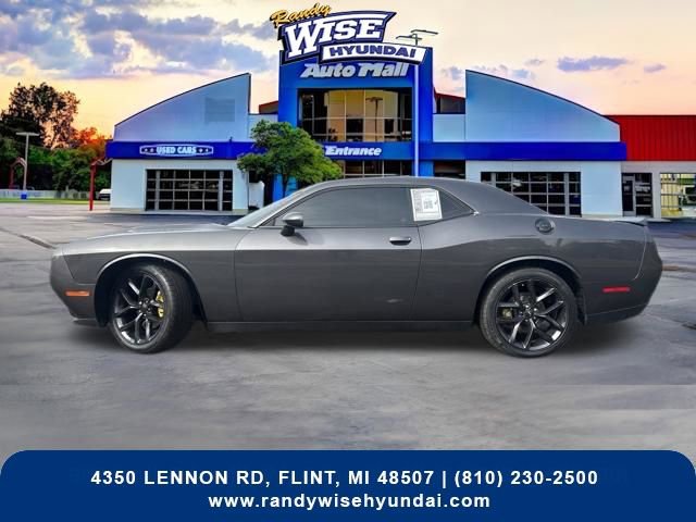 Used 2022 Dodge Challenger SXT w/ Blacktop Package image 2