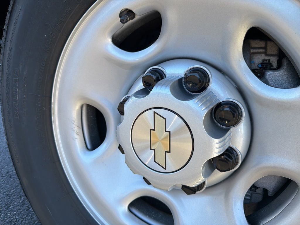 New 2025 Chevrolet Express 3500 w/ Power Convenience Package image 40