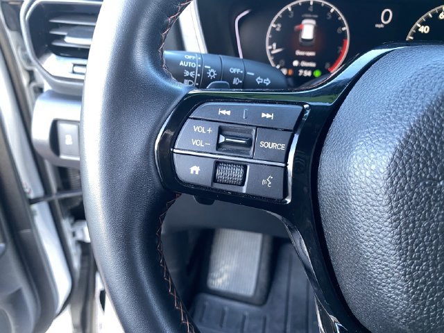 Used 2025 Honda Pilot Sport image 29
