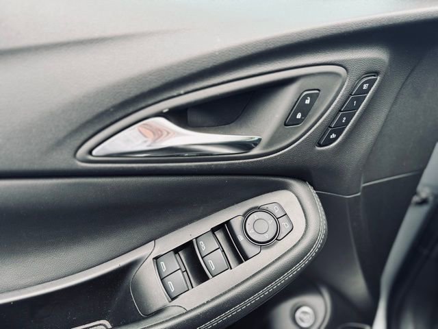 Used 2023 Buick Encore GX Essence w/ Experience Buick Package image 13