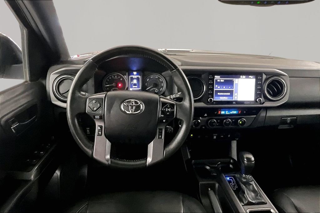 Used 2022 Toyota Tacoma TRD Off-Road w/ TRD Premium Off Road Package AWD/4WD image 8