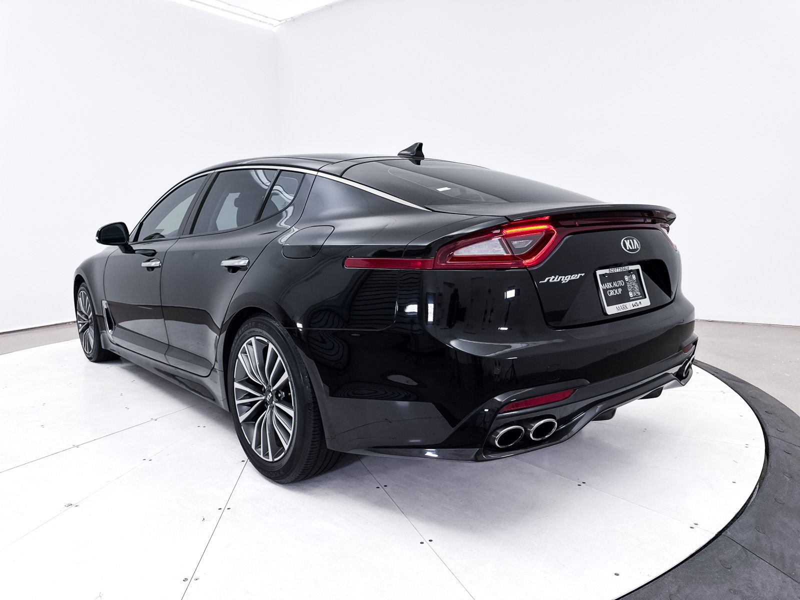 Used 2018 Kia Stinger Premium image 18
