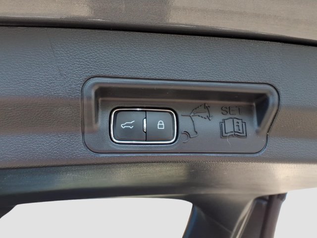 Used 2025 Ford Explorer ST-Line w/ Premium Package RWD image 27