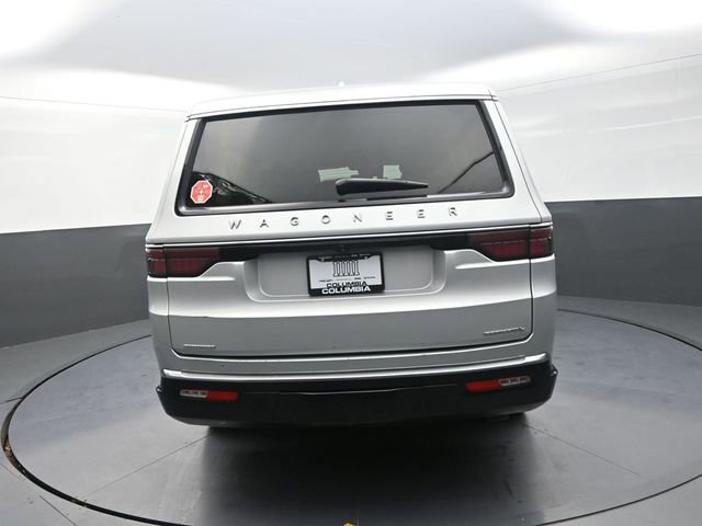Used 2023 Jeep Wagoneer L Series III w/ Preferred Equipment Group image 8