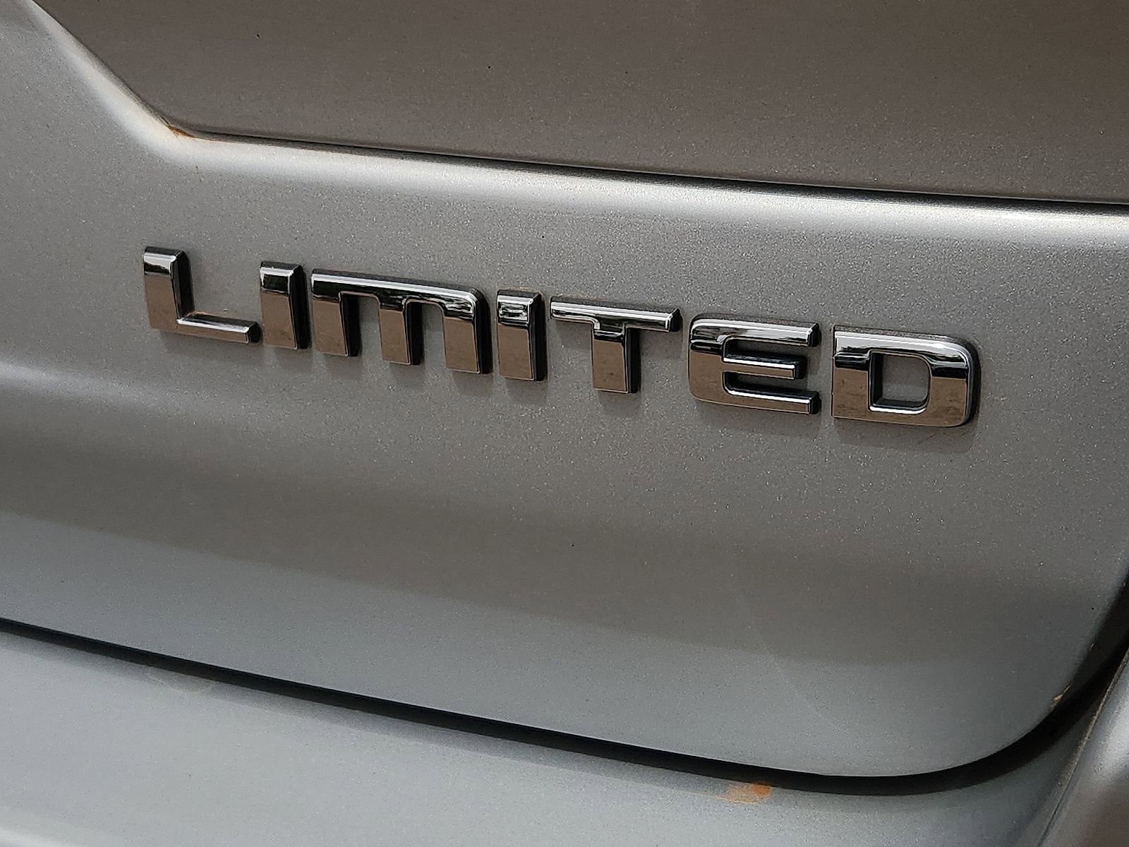 Used 2023 Jeep Grand Cherokee Limited AWD/4WD image 9