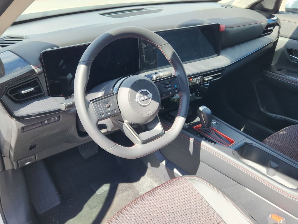 New 2025 Nissan Kicks SR w/ Interior Electronics Package image 8