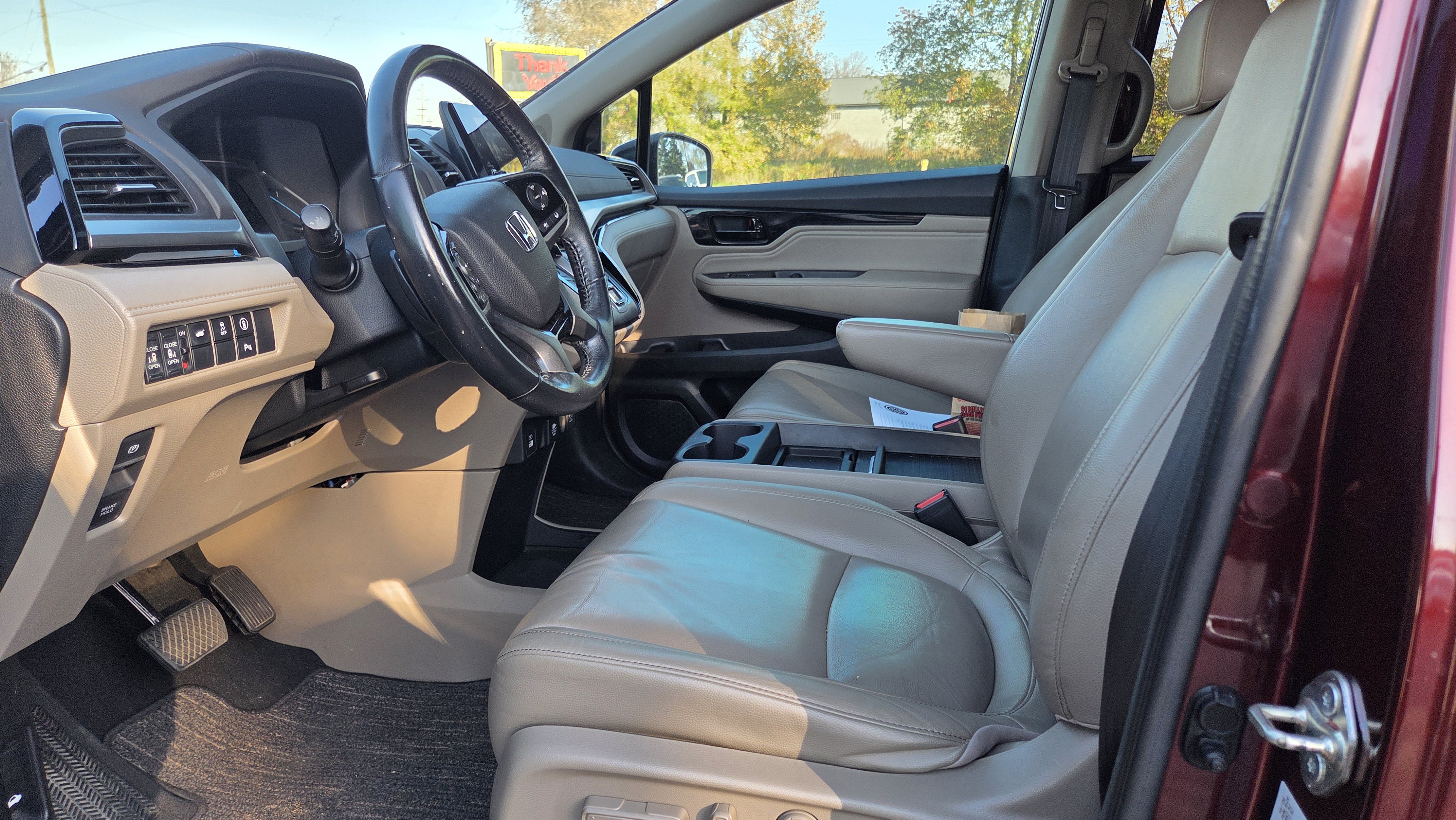 Used 2021 Honda Odyssey Touring image 5