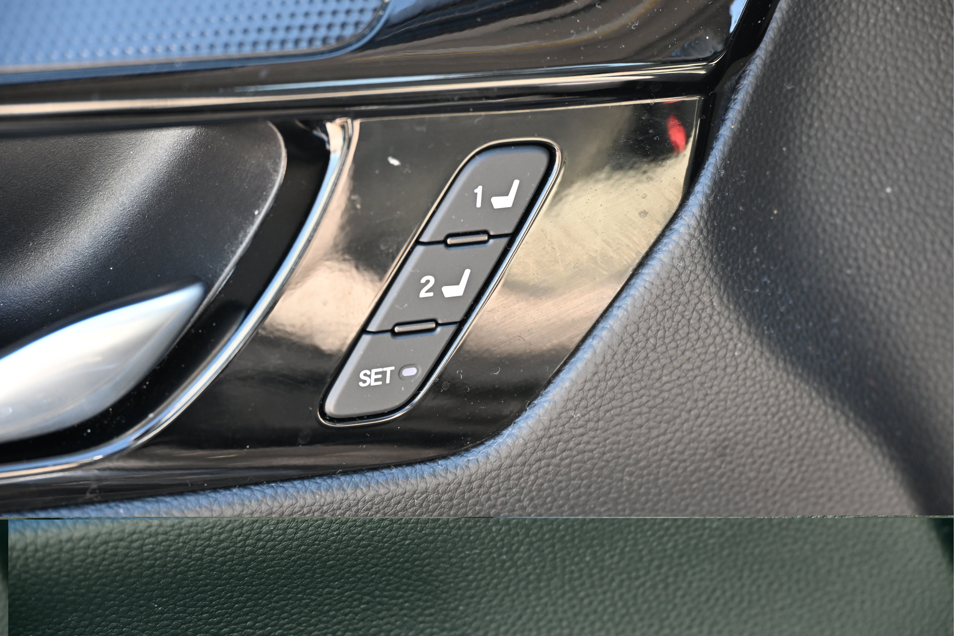 Used 2024 Honda CR-V EX-L image 14