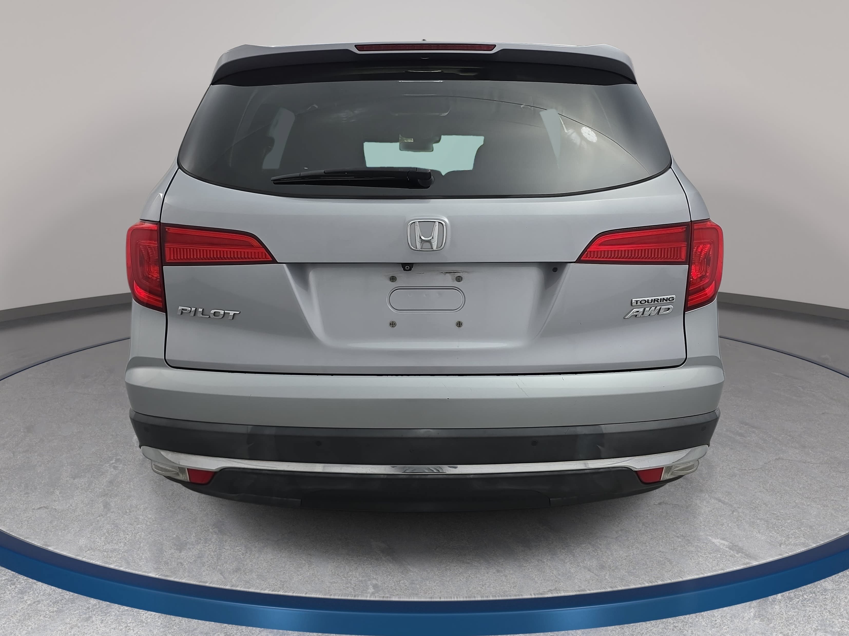 Used 2018 Honda Pilot Touring image 6