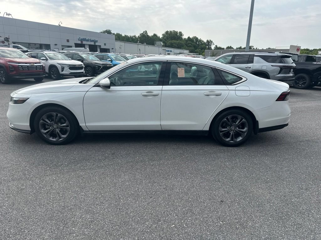 Used 2023 Honda Accord EX image 8