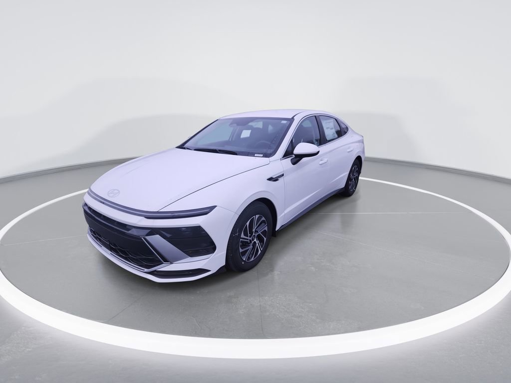New 2026 Hyundai Sonata Blue FWD image 4