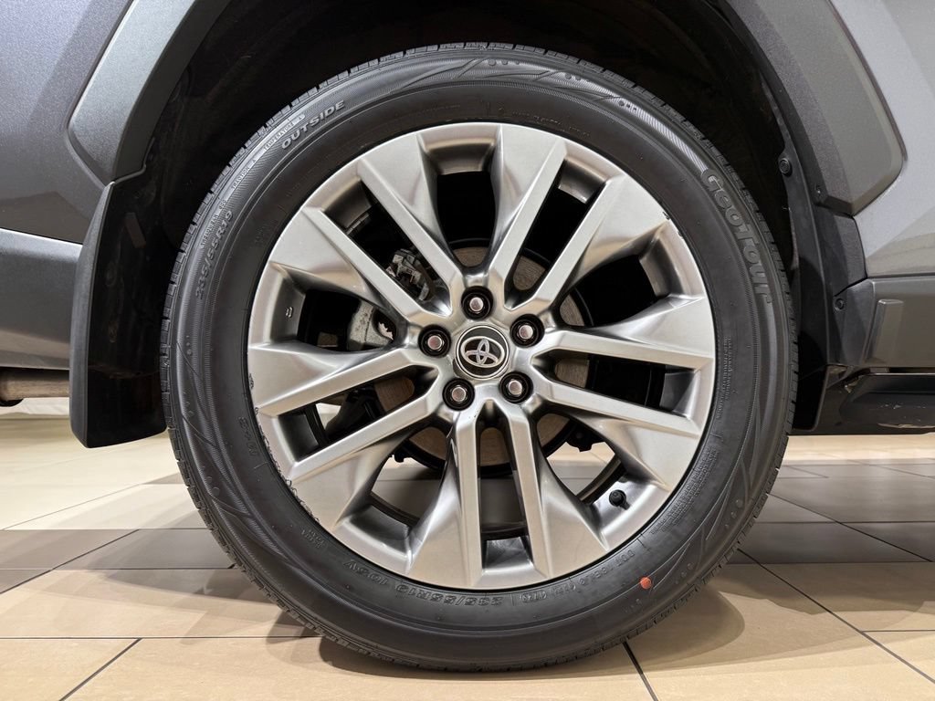 Certified 2023 Toyota RAV4 XLE Premium AWD/4WD image 9