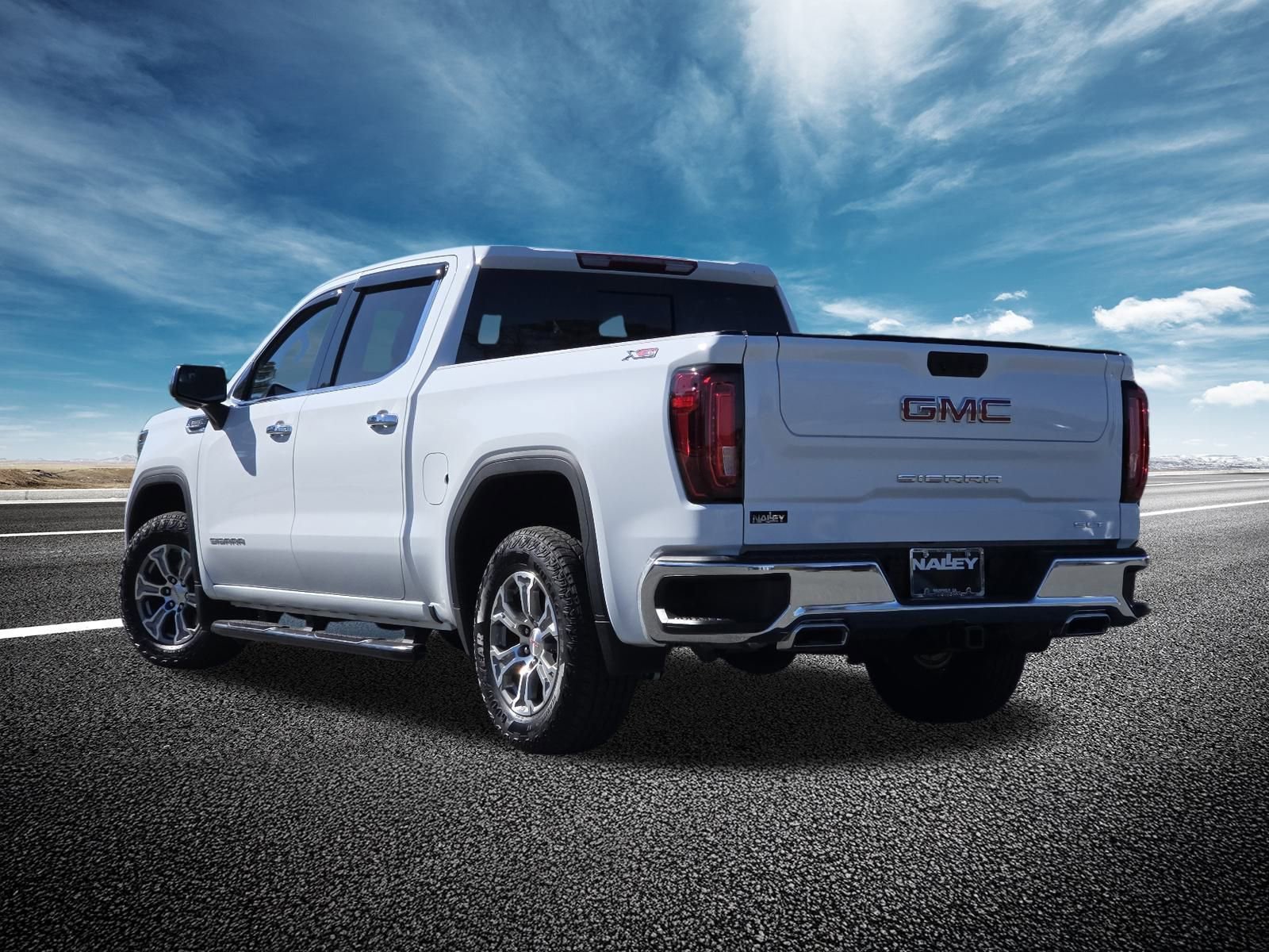 Used 2025 GMC Sierra 1500 SLT w/ SLT Convenience Package AWD/4WD image 19