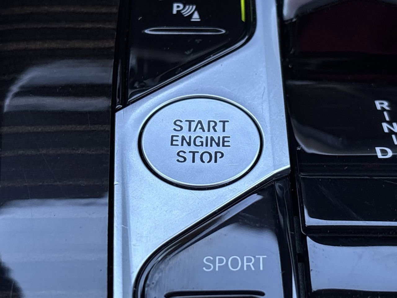 Used 2025 BMW X7 xDrive40i image 33