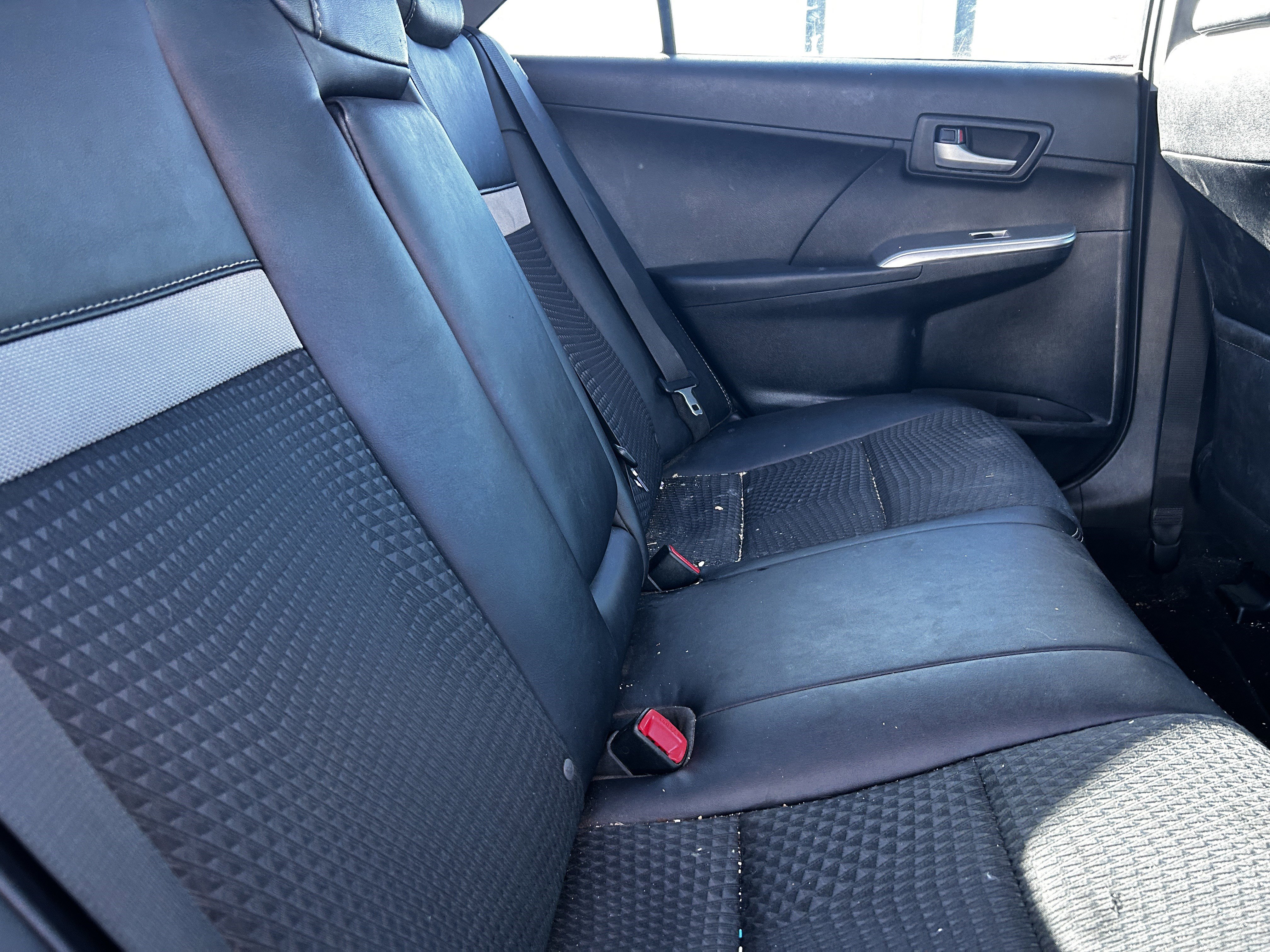 Used 2013 Toyota Camry SE image 11