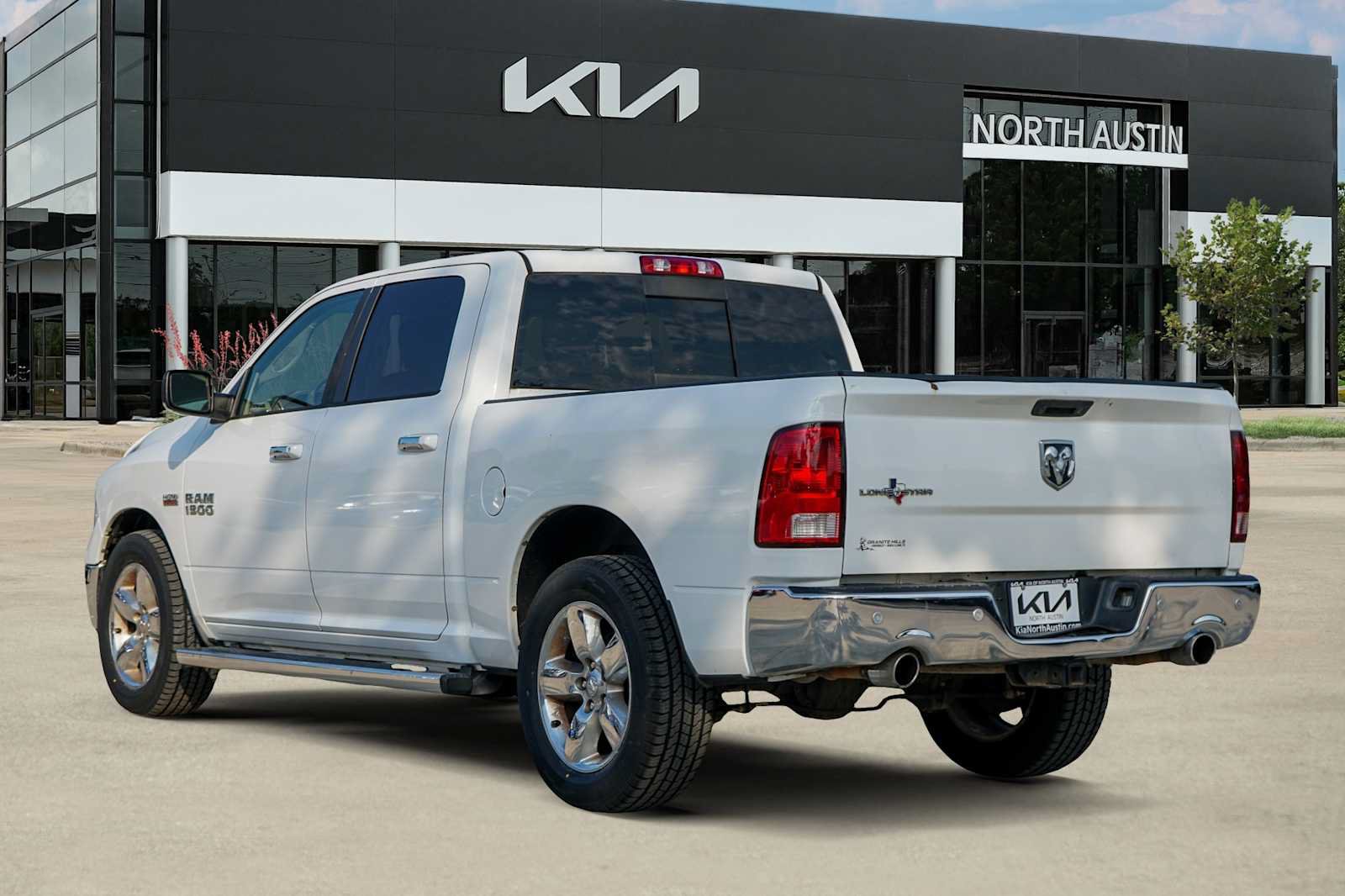 Used 2016 RAM 1500 Lone Star RWD image 3