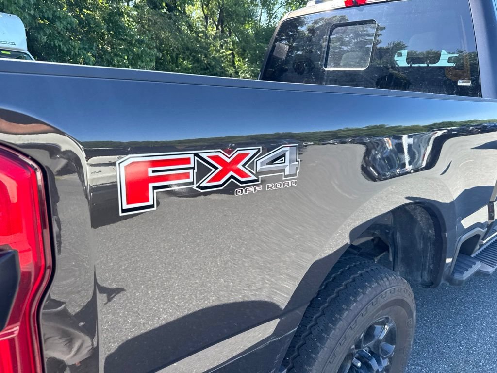 Used 2024 Ford F250 XLT w/ XLT Premium Package AWD/4WD image 7