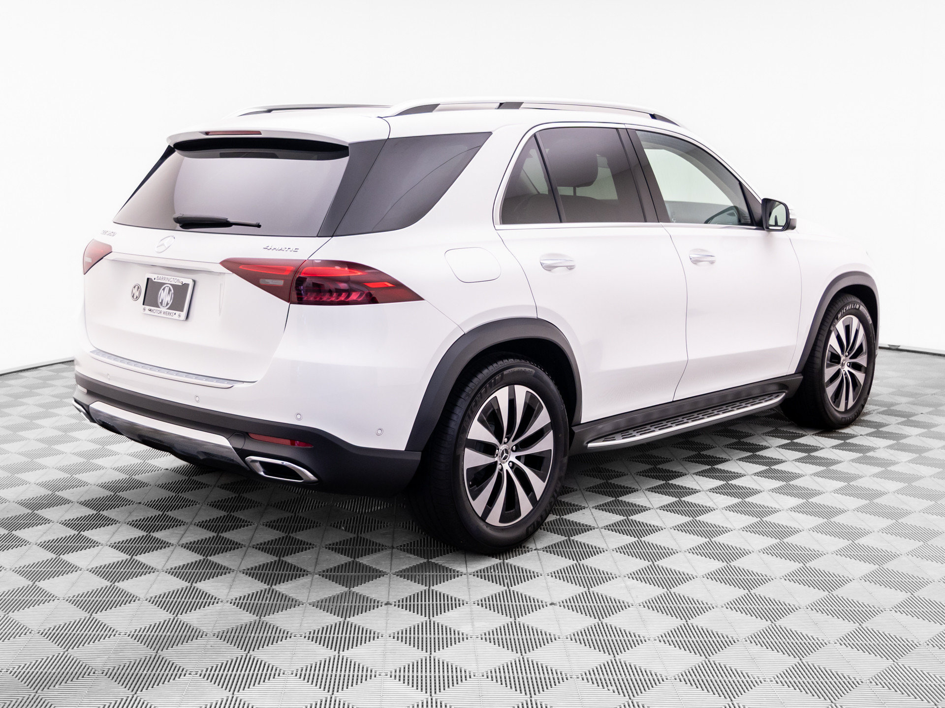 Used 2025 Mercedes-Benz GLE 350 4MATIC image 5