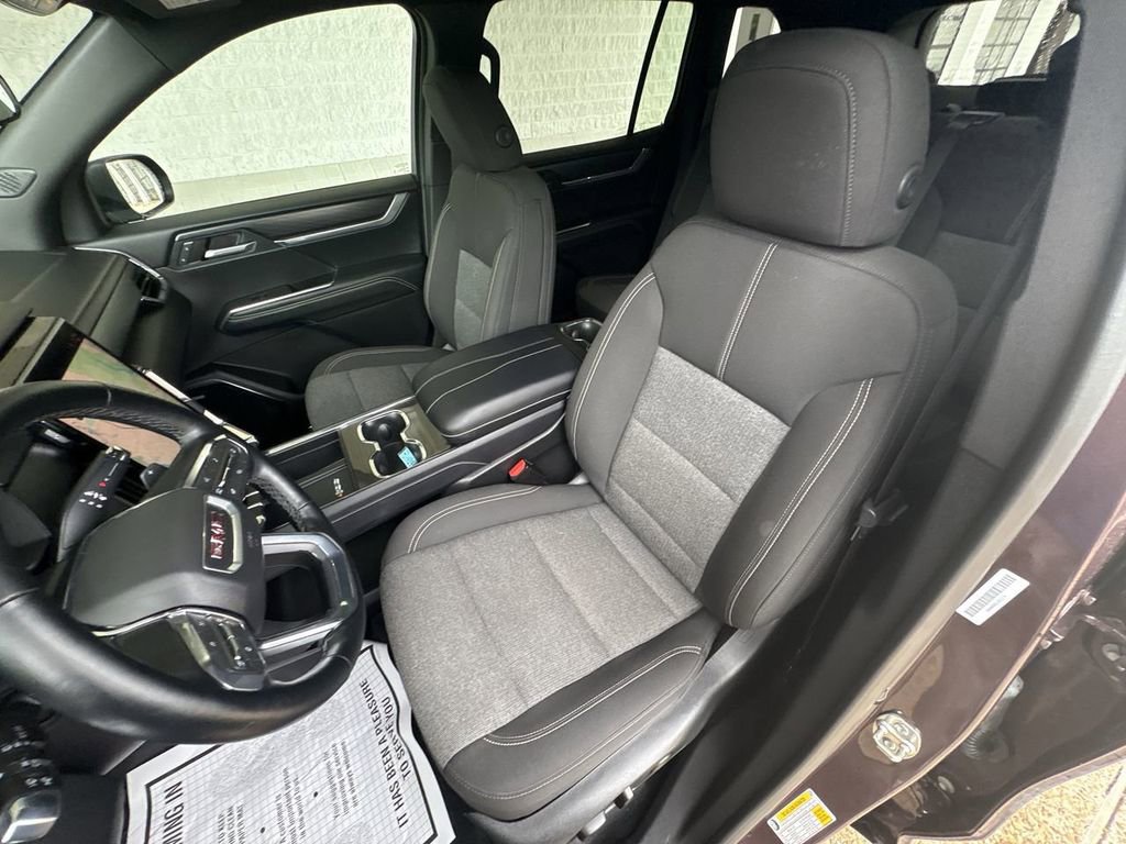 Certified 2025 GMC Acadia Elevation FWD image 19