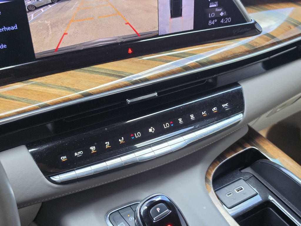 Used 2023 Cadillac Escalade ESV Sport Platinum w/ LPO, ONYX Package RWD image 20