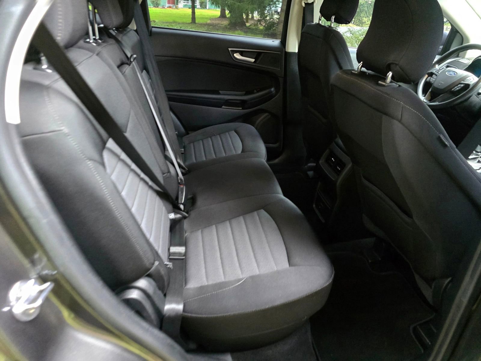 Used 2018 Ford Edge SE image 15