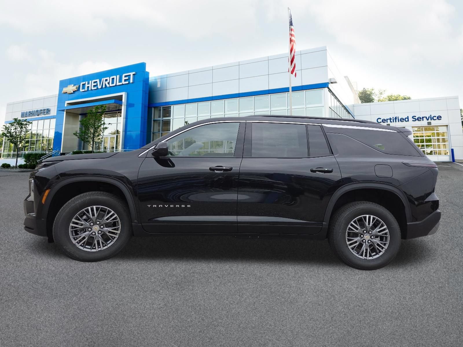 New 2027 Chevrolet Traverse LT FWD image 18