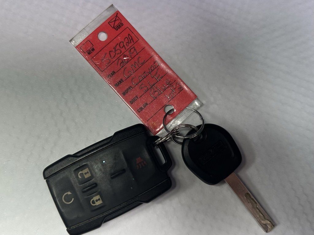 Used 2019 GMC Canyon SLE w/ Driver Alert Package image 36