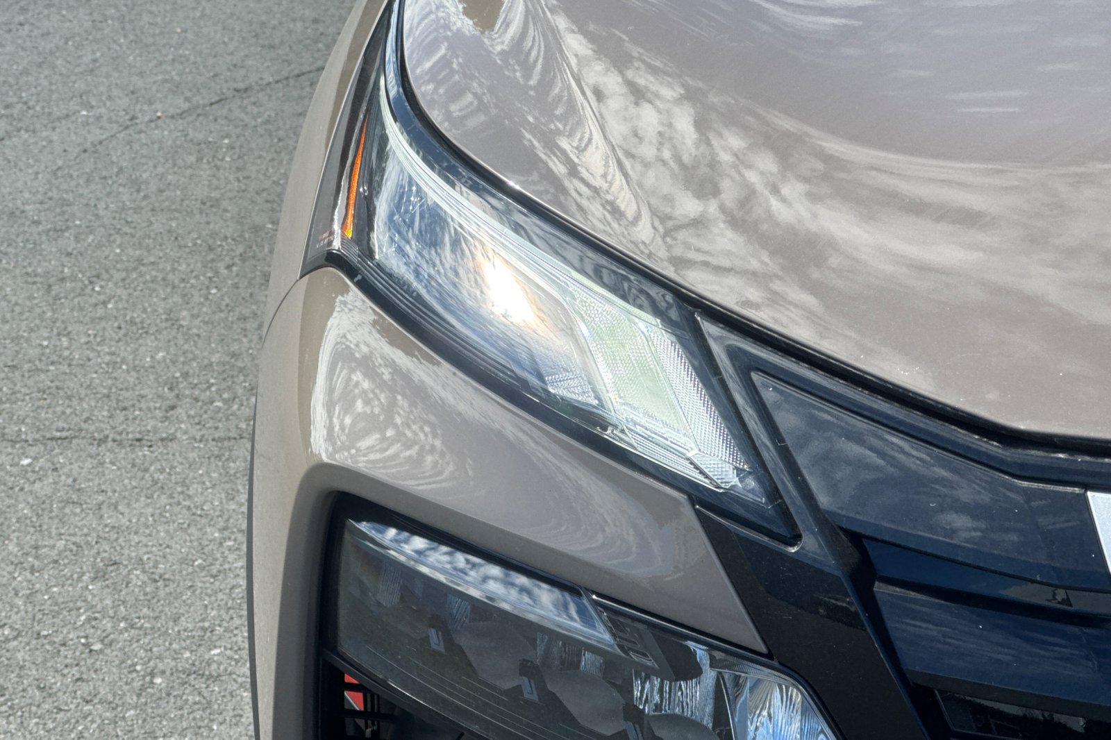 Certified 2025 Nissan Rogue SV AWD/4WD image 47