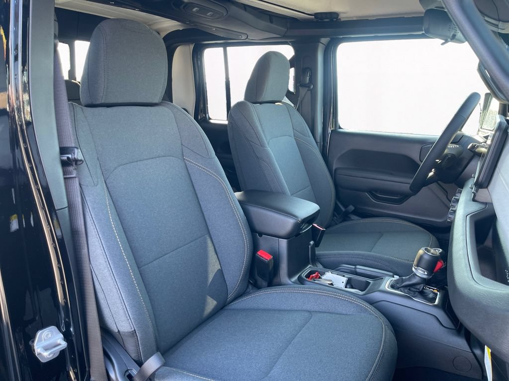 New 2026 Jeep Gladiator Sport AWD/4WD image 15
