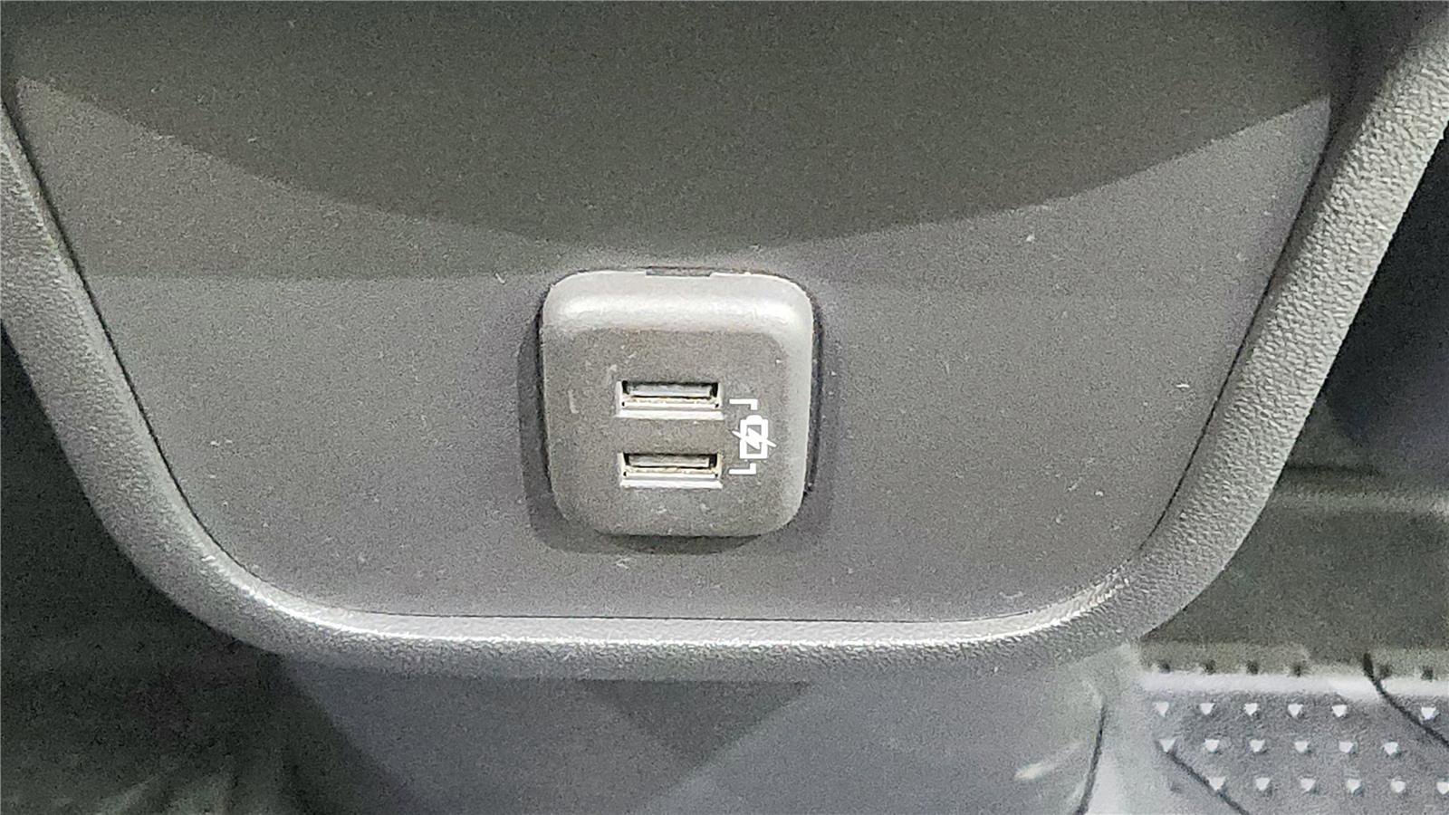 Used 2023 Chevrolet Equinox RS AWD/4WD image 25