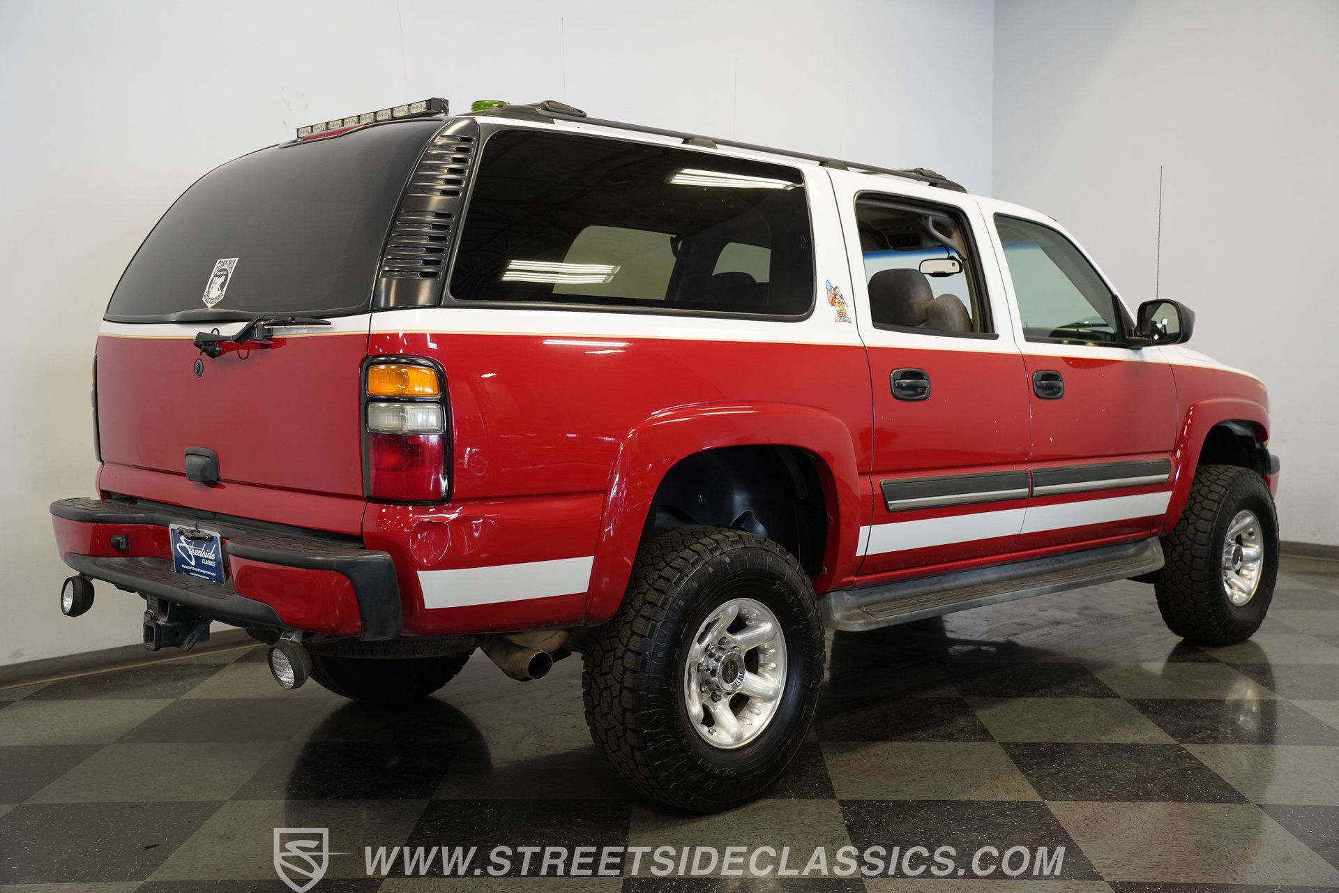 Used 2004 Chevrolet Suburban 2500 AWD/4WD image 13