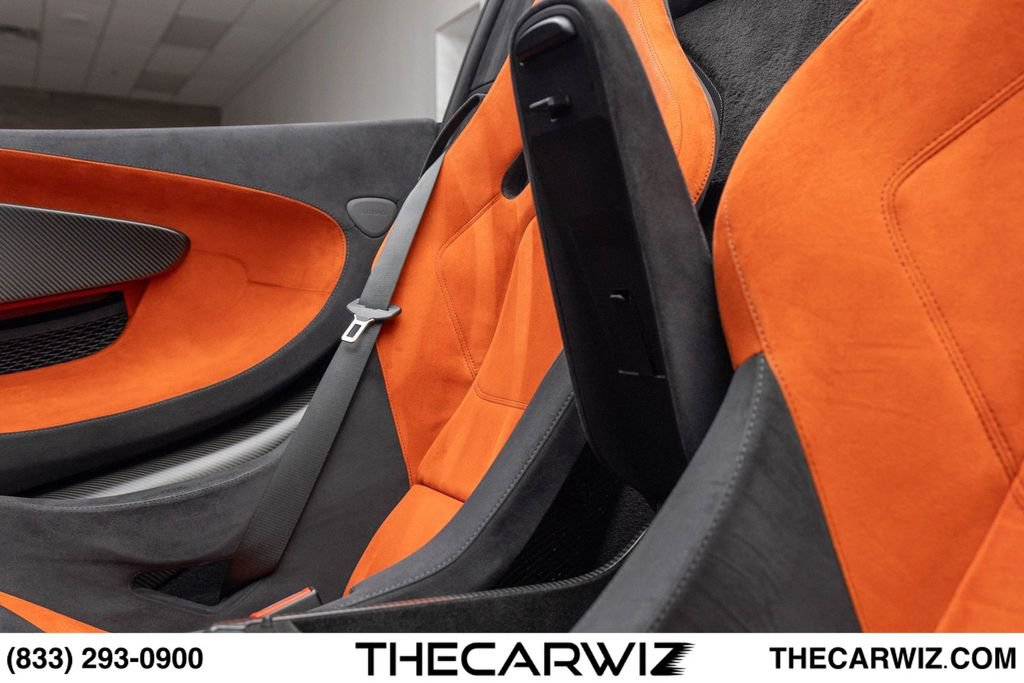Used 2020 McLaren 600LT Spider RWD image 66